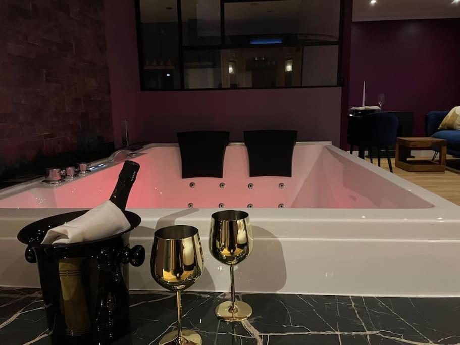 Le Cocon Des Granges - Suite Sauna Jaccuzi Spa Bonnieres-sur-Seine Екстериор снимка